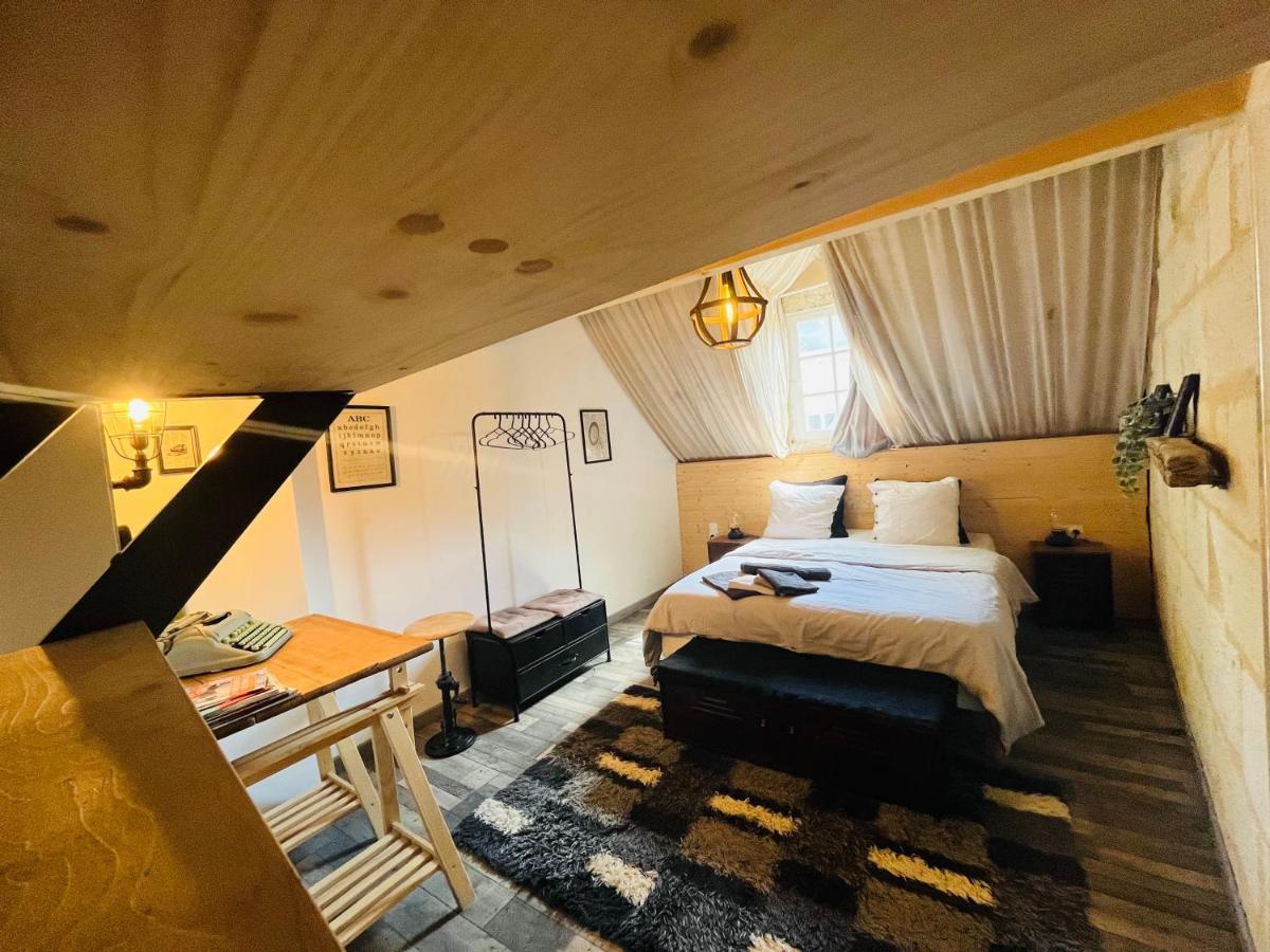 Chez Mimie Les Hotes Fontevraud L'Abbaye Eksteriør bilde